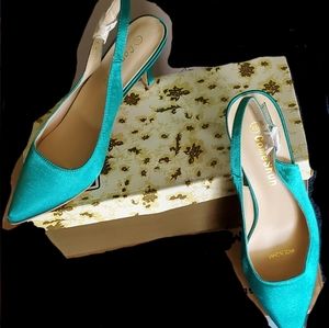 Come Shun, Brand New, Satin turquoise slingbacks, size 40(9.5-10)